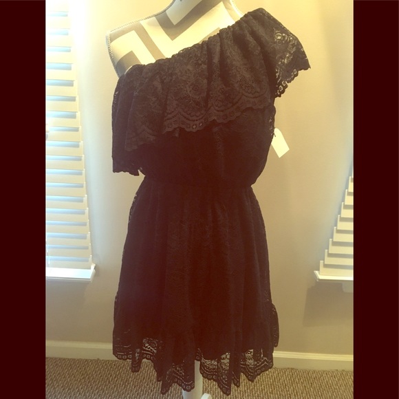 🔥🔥DEAL🔥🔥NWT!! Harper Zoe Dress!! - Picture 1 of 3